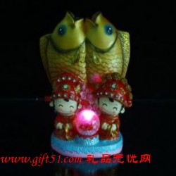 新奇特禮品,樹(shù)脂娃娃,雙魚(yú)喜慶存錢(qián)罐定制