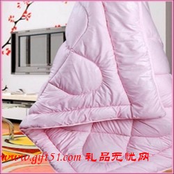 桃花色優雅蠶絲被